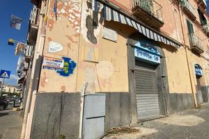 MULTILOCALE A CASTELLAMMARE DI STABIA