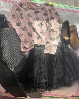 Abbigliamento 8/9anni + scarpine 33 15€