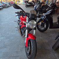 Ducati Monster 696
