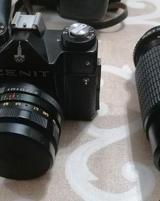 Macchina fotografica Zenit ttl con zoom