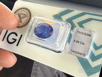 Tanzanite Naturale 6.94 ct - Certificata IGI - Sig