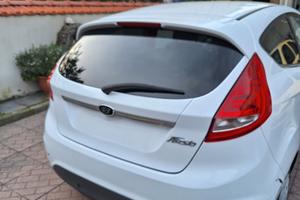 Ford Fiesta anno 2012  benzina.