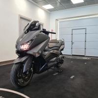 YAMAHA T-MAX 530