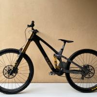 BICI DOWNHILL CUBE