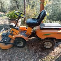 Trattorino rasaerba Stiga - 16 CV - Bicilindrico