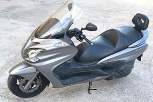 Yamaha Majesty 400 restyling