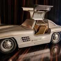 Auto Modellino Mercedes