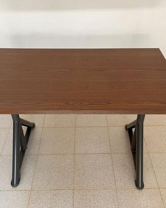 Scrivania IKEA IDASEN IDÅSEN