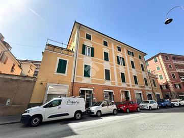 3 LOCALI A GENOVA