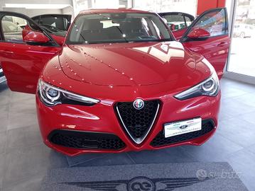 Alfa Romeo Stelvio 2.2 Turbo Diesel 160CV AT8 RWD 