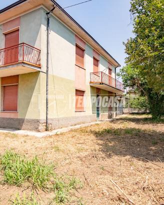 VILLA PLURIFAMILIARE CON VISTA SU MONTORFANO!
