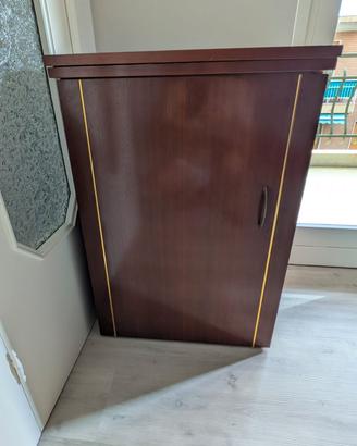 Macchina  cucire elettrica Pfaff e mobiletto legno