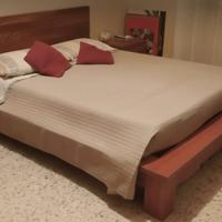 Letto matrimoniale colore ciliegio