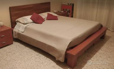 Letto matrimoniale colore ciliegio