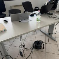 Scrivania 140x80 color grigio chiaro