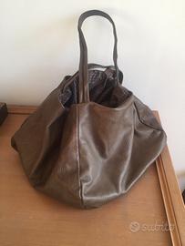 Borsa ampia a spalla in pelle -Bz