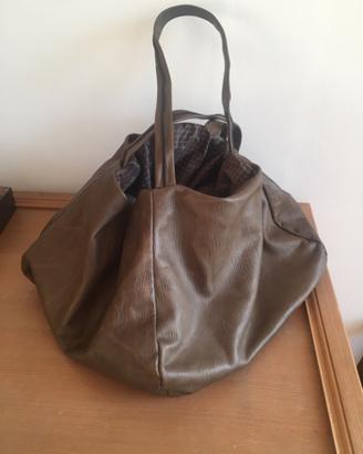 Borsa ampia a spalla in pelle -Bz