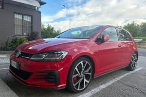 Golf GTI 7.5 performance 245 cv dsg