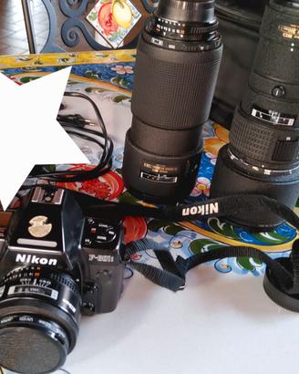  fotocamera Nikon F 801 S.