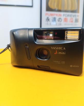 Yashica J-Mini Super fotocamera pellicola 35mm ana