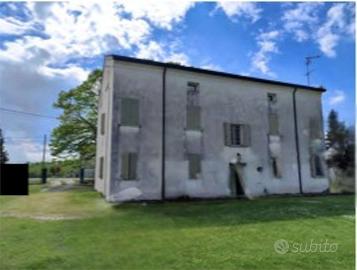 Casa a Castelnovo Bariano (RO)