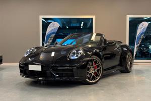 Porsche 911 992 PROMO - CARRERA 4S CABRIO LIFT MAT