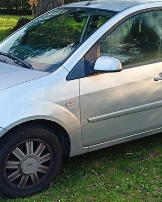 Ford fiesta 1.4 TDCI 