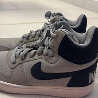 Nike court 39