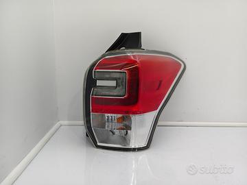 Faro fanale stop posteriore destra subaru forester