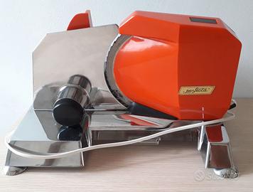 Affettatrice elettrica vage anni 70 marca PERFECTA