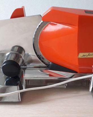 Affettatrice elettrica vage anni 70 marca PERFECTA