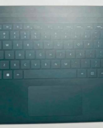 Tastiera per tablet + Cover