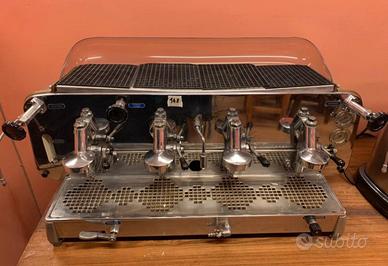 Macchina da caffè Faema e61 a 4 gruppi