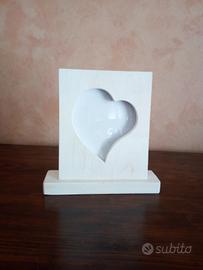 Portafoto in legno intaglio a cuore