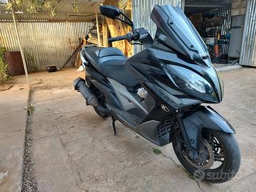 Maxxi Scooter Kymco Xciting 400i