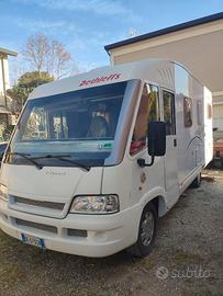 Motorhome 2 letti matrimoniali+ garage