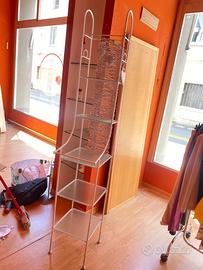 mobiletto in ferro con ripiani vetro di Cantori