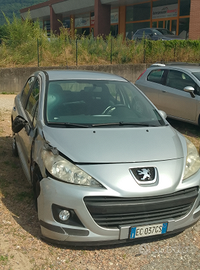 Pegeaut 207 1400 benzina anno 2010