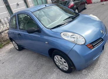 Nissan Micra 1.0 16v Visia benzina