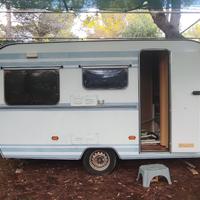 Roulotte Rimor 38
