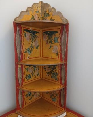 Angoliera mobile veneziano 
