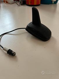 Antenna Auto Pinna Squalo AM/FM Connettore Fakra