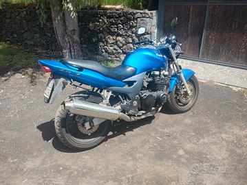Kawasaki ZR 7