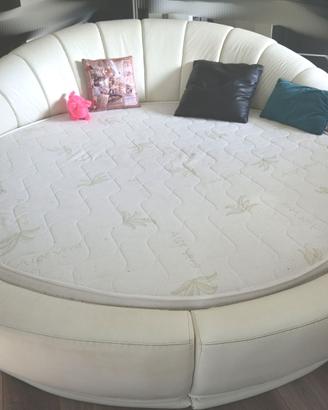 Letto rotondo in vera pelle bianco