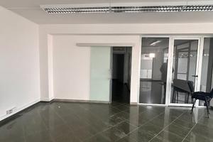 Locale commerciale al piano terra