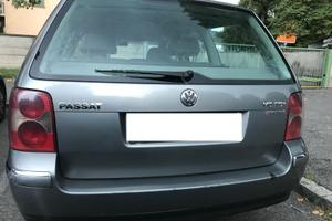 VOLKSWAGEN Passat 5ª serie - 2002
