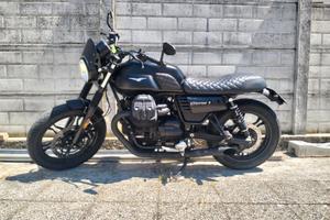 Moto Guzzi V7 STONE