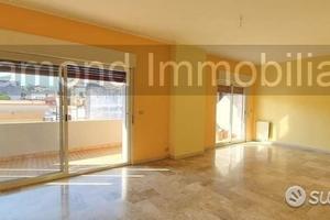 Appartamento 5,5 vani con terrazza e garage Giarre