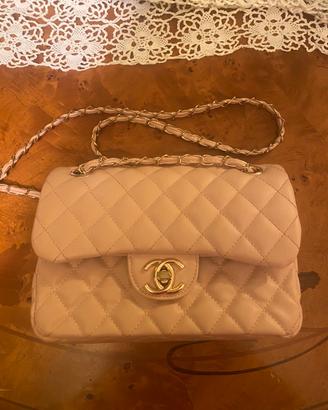 Borsa Chanel rosa chiaro