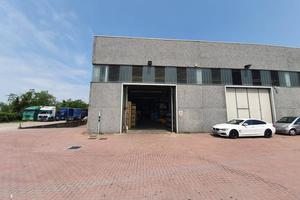 Capannone in vendita a corte tegge